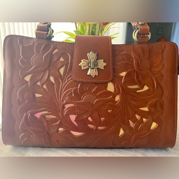 Patricia Nash Rosina Leather Cutout Tooled Shoulder Bag - Picture 3 of 16